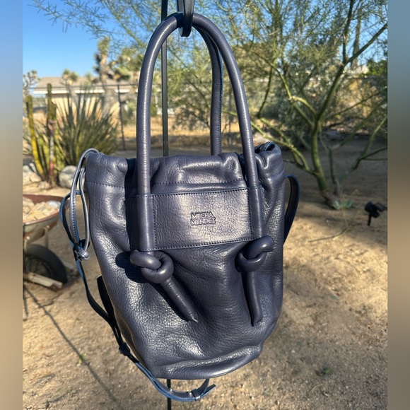 Beautiful good condition Mecha Mendez crossbody bag - Picture 6 of 11